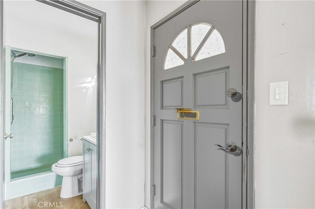 17062 San Fernando Mission Boulevard, Granada Hills, CA 91344 — photo 3