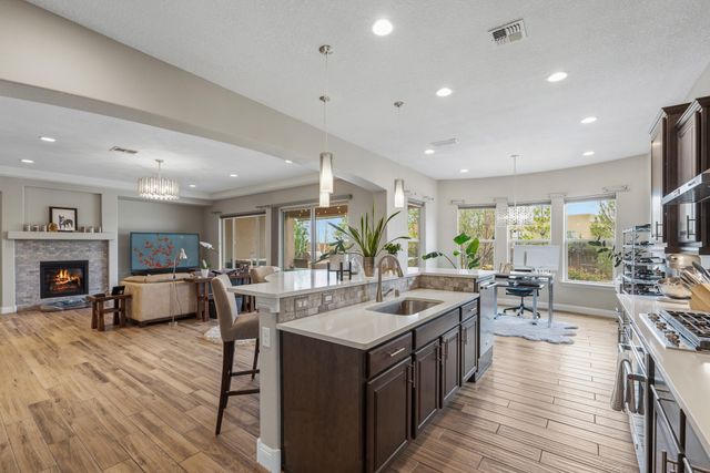 4759 Lluvia Encantada, Santa Fe, NM 87507