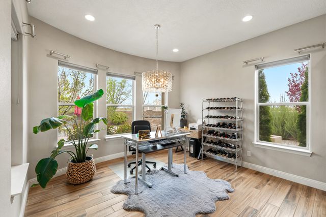 4759 Lluvia Encantada, Santa Fe, NM 87507