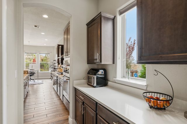 4759 Lluvia Encantada, Santa Fe, NM 87507