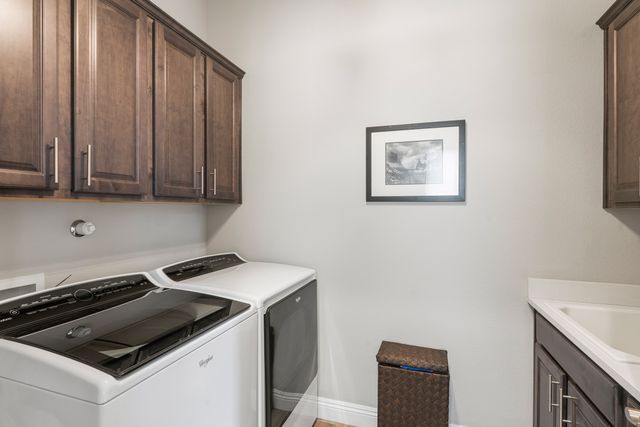 4759 Lluvia Encantada, Santa Fe, NM 87507