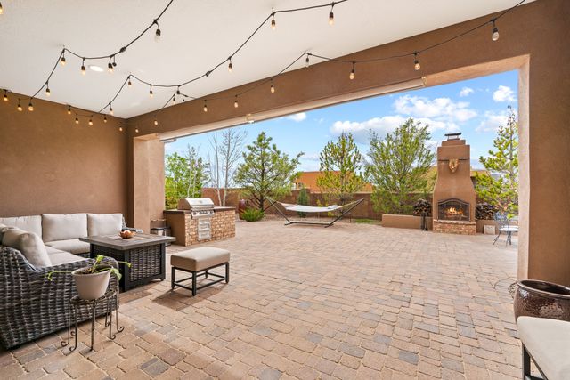 4759 Lluvia Encantada, Santa Fe, NM 87507