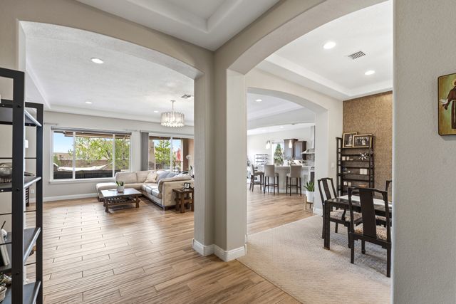 4759 Lluvia Encantada, Santa Fe, NM 87507