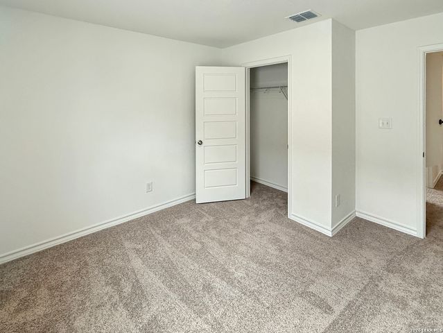 930 Bluegrass Pt, New Braunfels, TX 78130