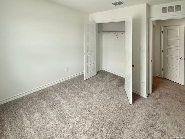 930 Bluegrass Pt, New Braunfels, TX 78130