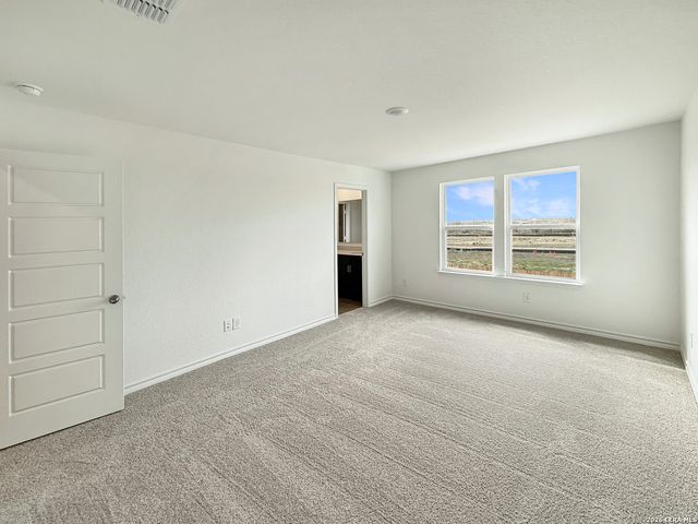 930 Bluegrass Pt, New Braunfels, TX 78130