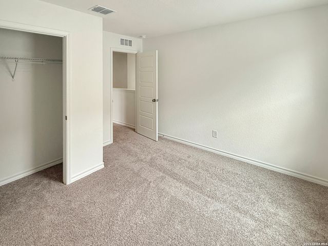 930 Bluegrass Pt, New Braunfels, TX 78130