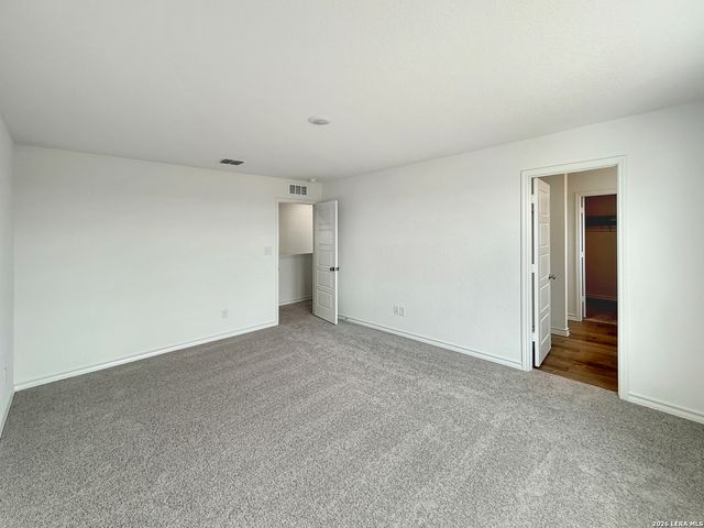 930 Bluegrass Pt, New Braunfels, TX 78130