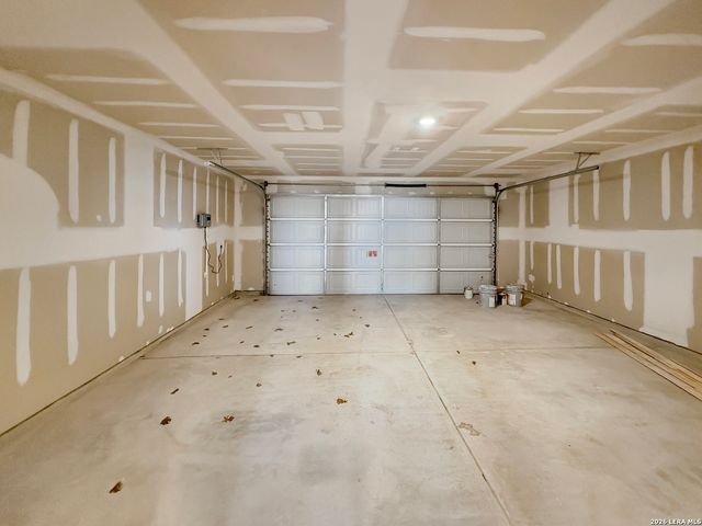 930 Bluegrass Pt, New Braunfels, TX 78130