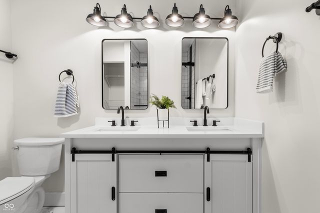 539 Amos Drive, Zionsville, IN 46077