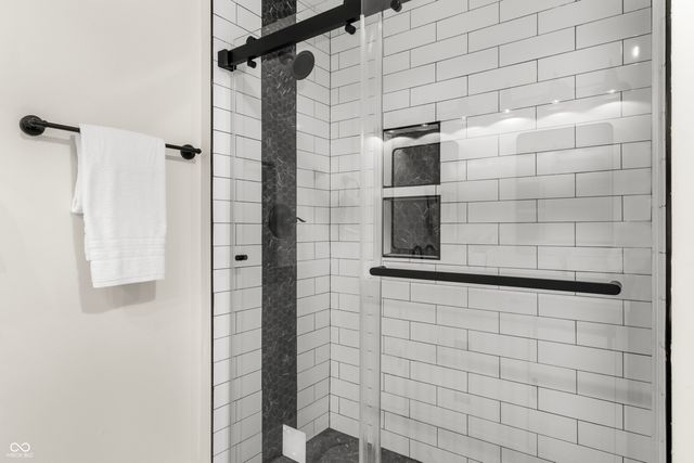 539 Amos Drive, Zionsville, IN 46077