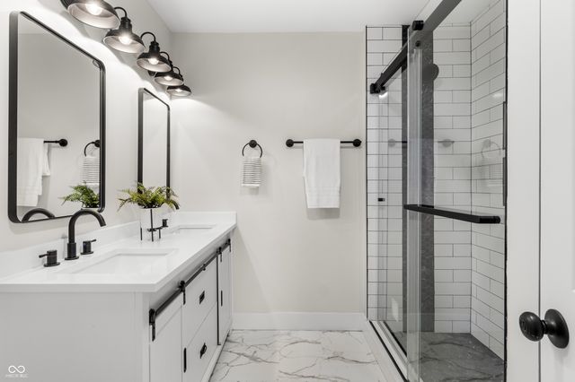 539 Amos Drive, Zionsville, IN 46077