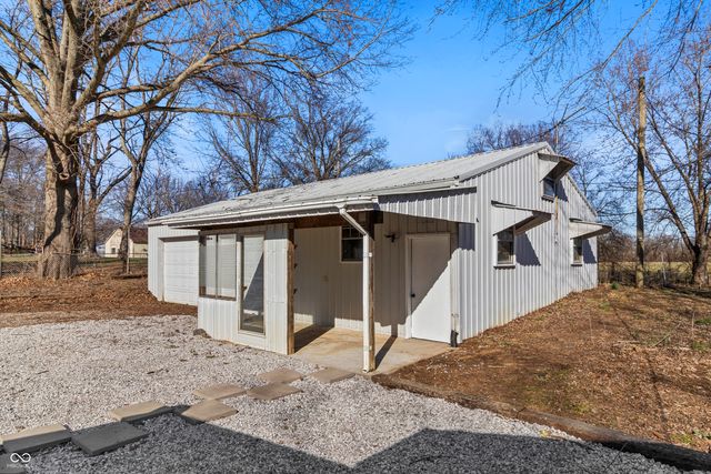 539 Amos Drive, Zionsville, IN 46077