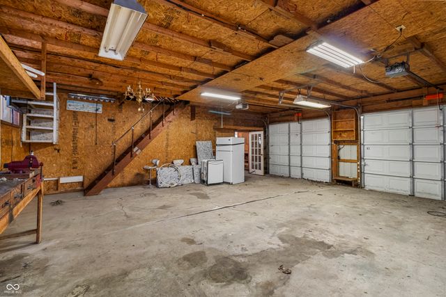 539 Amos Drive, Zionsville, IN 46077