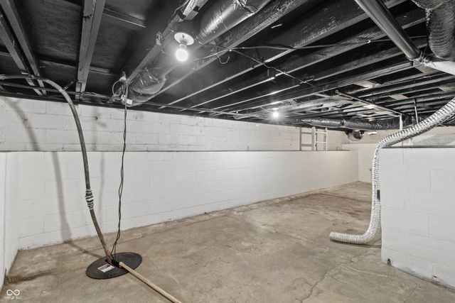 539 Amos Drive, Zionsville, IN 46077