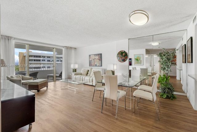 199 Ocean Lane Drive 1006, Key Biscayne, FL 33149