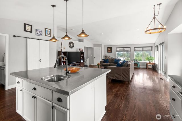 19684 Johanna Vei Lane NW, Poulsbo, WA 98370