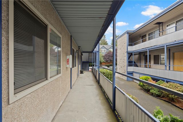 2223 NW 59th Street, Seattle, WA 98107