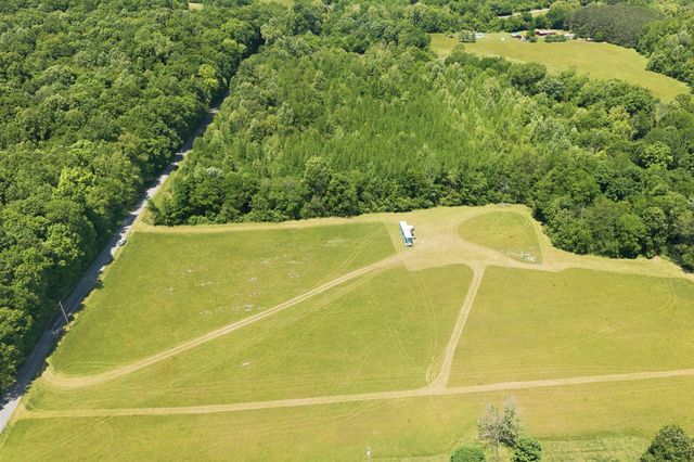 1490 Upper Standing Rock Rd, Dover, TN 37058