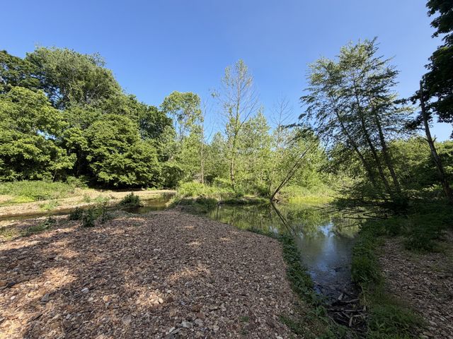 1490 Upper Standing Rock Rd, Dover, TN 37058