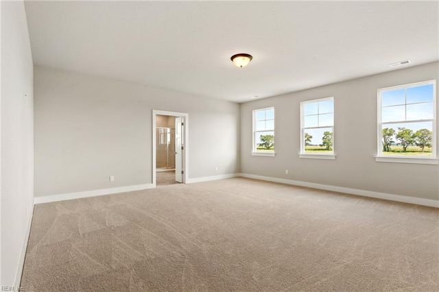 1648 Sanderson RD, Chesapeake, VA 23322