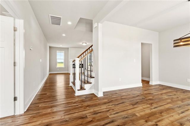 1648 Sanderson RD, Chesapeake, VA 23322
