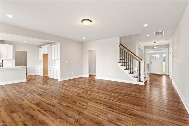1648 Sanderson RD, Chesapeake, VA 23322