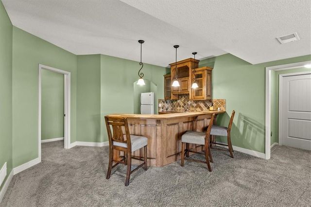 8070 Green Glades Court, Parkville, MO 64152