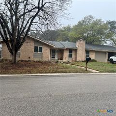 805 Timber Street, New Braunfels, TX 78130