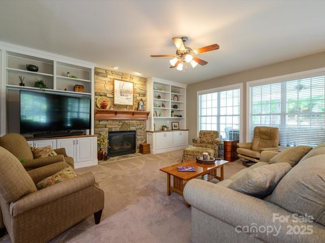 6205 Pumpernickel Lane, Wesley Chapel, NC 28110