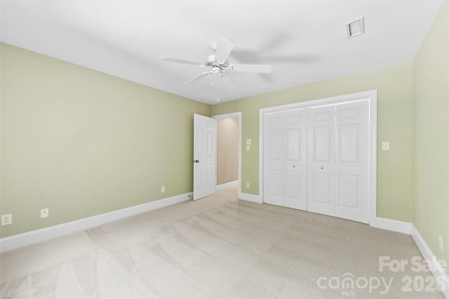 8934 Challis Hill Lane, Charlotte, NC 28226