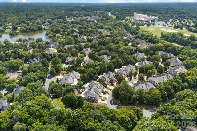 8934 Challis Hill Lane, Charlotte, NC 28226