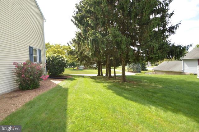 224 ANDREA DR, Lititz, PA 17543