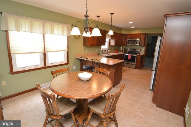 224 ANDREA DR, Lititz, PA 17543