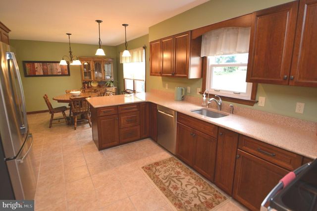 224 ANDREA DR, Lititz, PA 17543