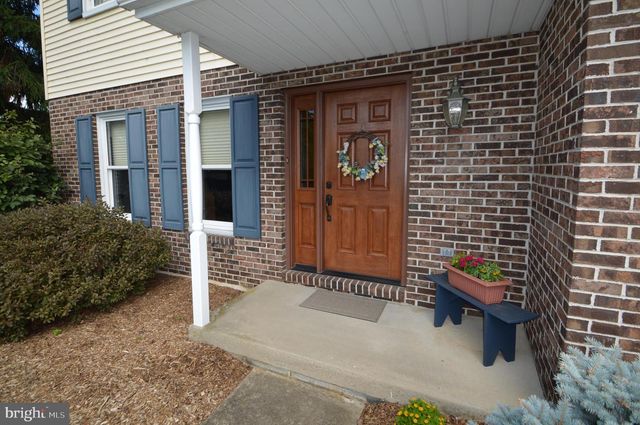 224 ANDREA DR, Lititz, PA 17543