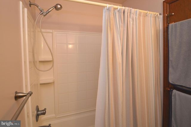 224 ANDREA DR, Lititz, PA 17543