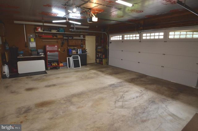 224 ANDREA DR, Lititz, PA 17543