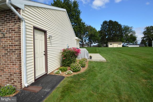 224 ANDREA DR, Lititz, PA 17543