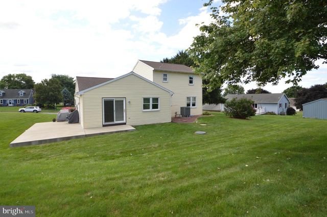 224 ANDREA DR, Lititz, PA 17543