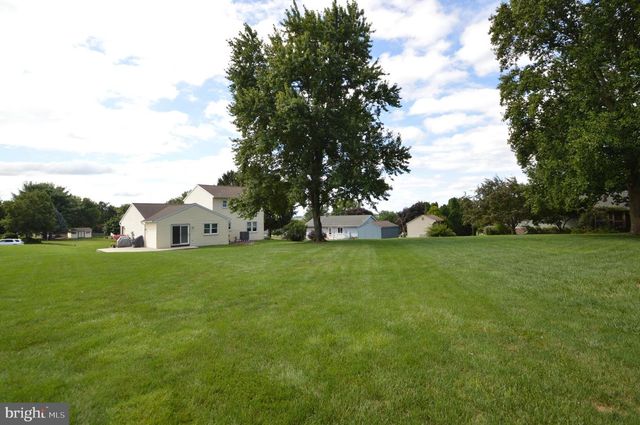 224 ANDREA DR, Lititz, PA 17543