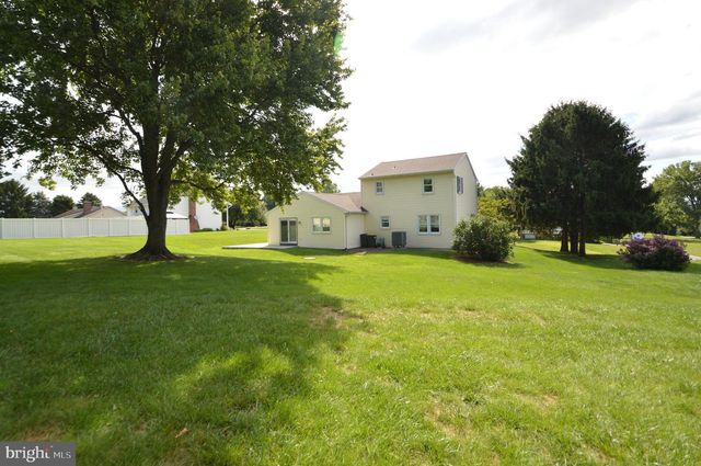 224 ANDREA DR, Lititz, PA 17543