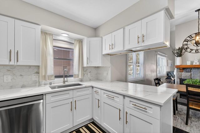 W133N8139 Danell DRIVE, Menomonee Falls, WI 53051