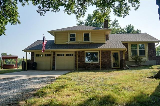 24001 E 223rd Street, Harrisonville, MO 64701