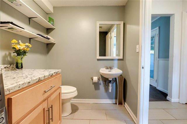 24001 E 223rd Street, Harrisonville, MO 64701