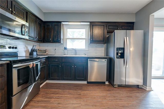 24001 E 223rd Street, Harrisonville, MO 64701