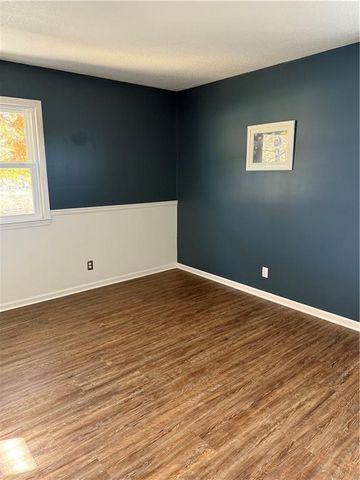 24001 E 223rd Street, Harrisonville, MO 64701