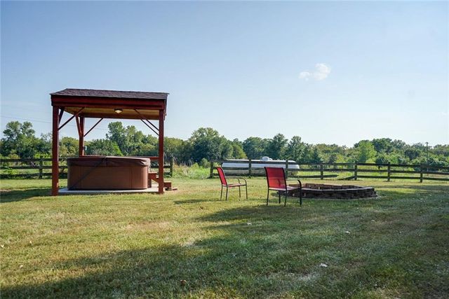 24001 E 223rd Street, Harrisonville, MO 64701