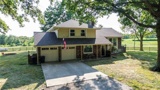 24001 E 223rd Street, Harrisonville, MO 64701