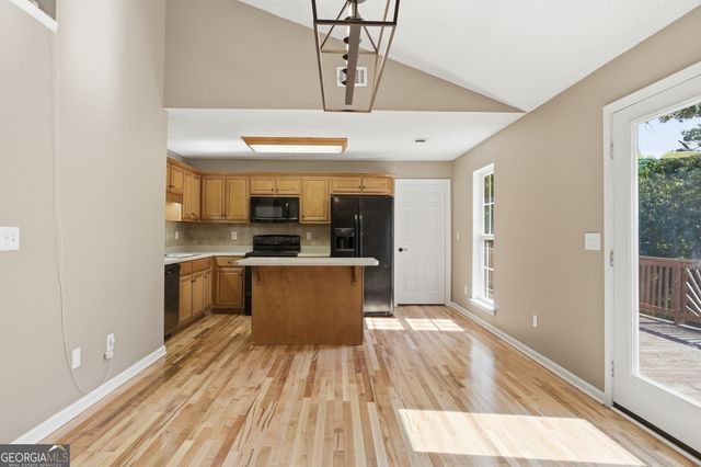 171 Winding Way, Hartwell, GA 30643